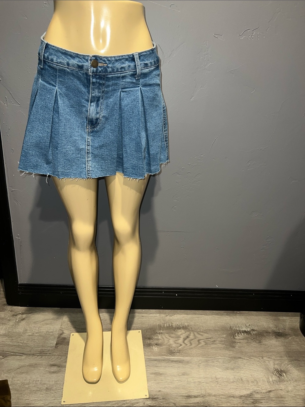 Dakota Blue Pleated Jean Skirt